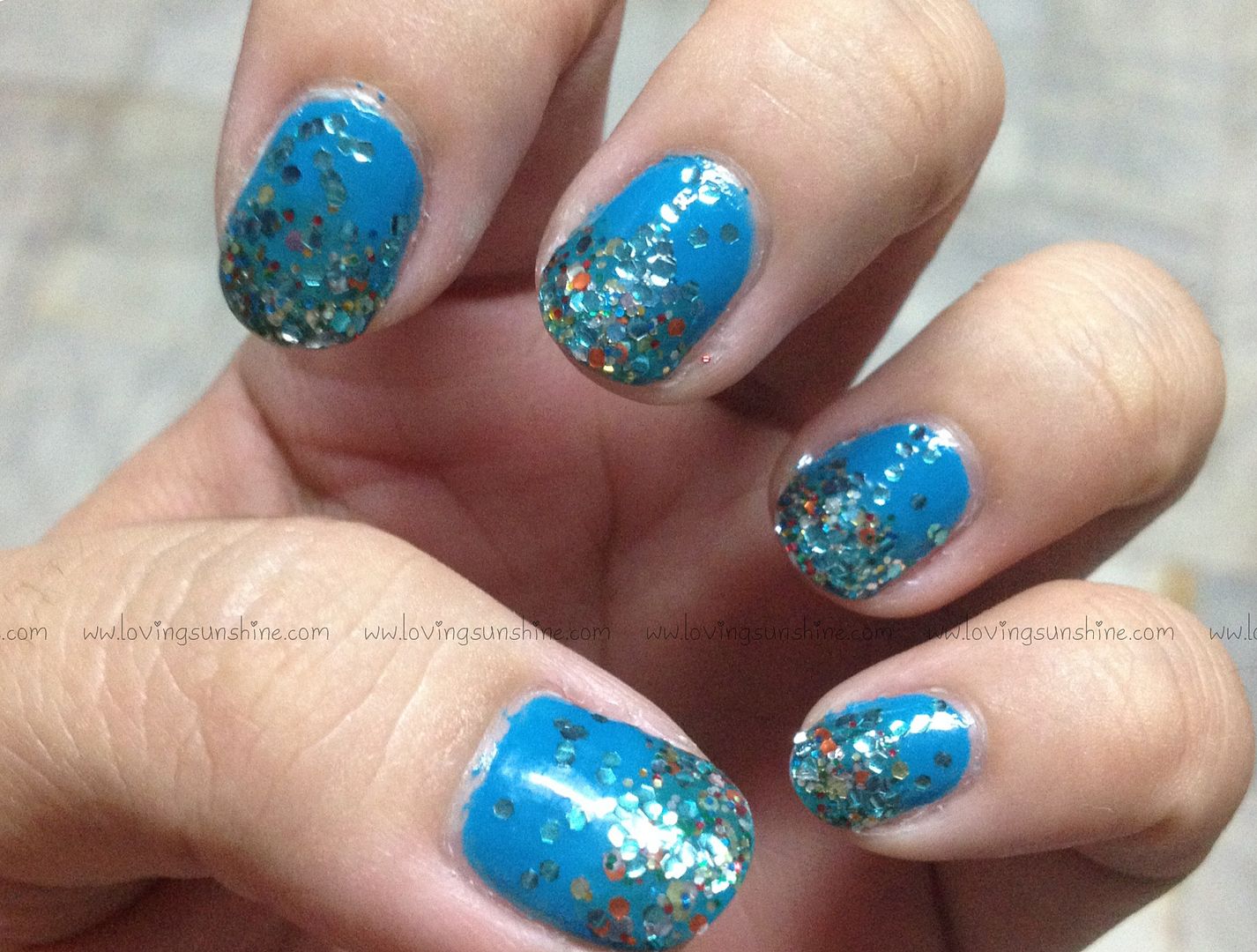NAILS Bubbly Tips